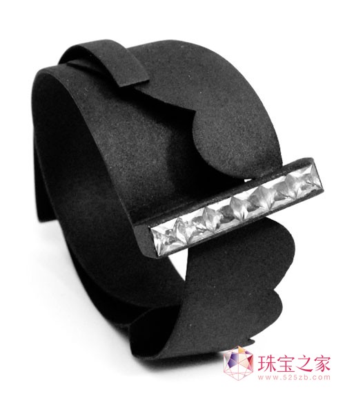 珠寶設計師倪獻鷗:只有個性,不在意流行