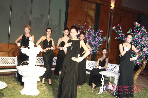 (gu)H錚O(sh)Ӌ(j)(jing)2011C(jing)YF(xin)(chng)