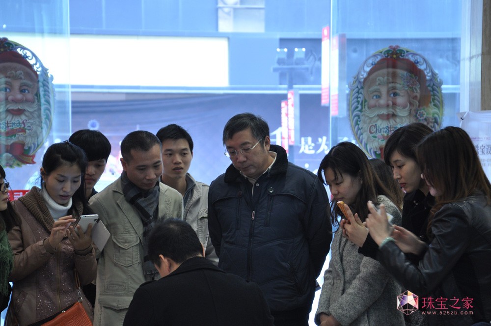 “獨立珠寶設計師手繪秀”第一季12月25日溫馨開幕