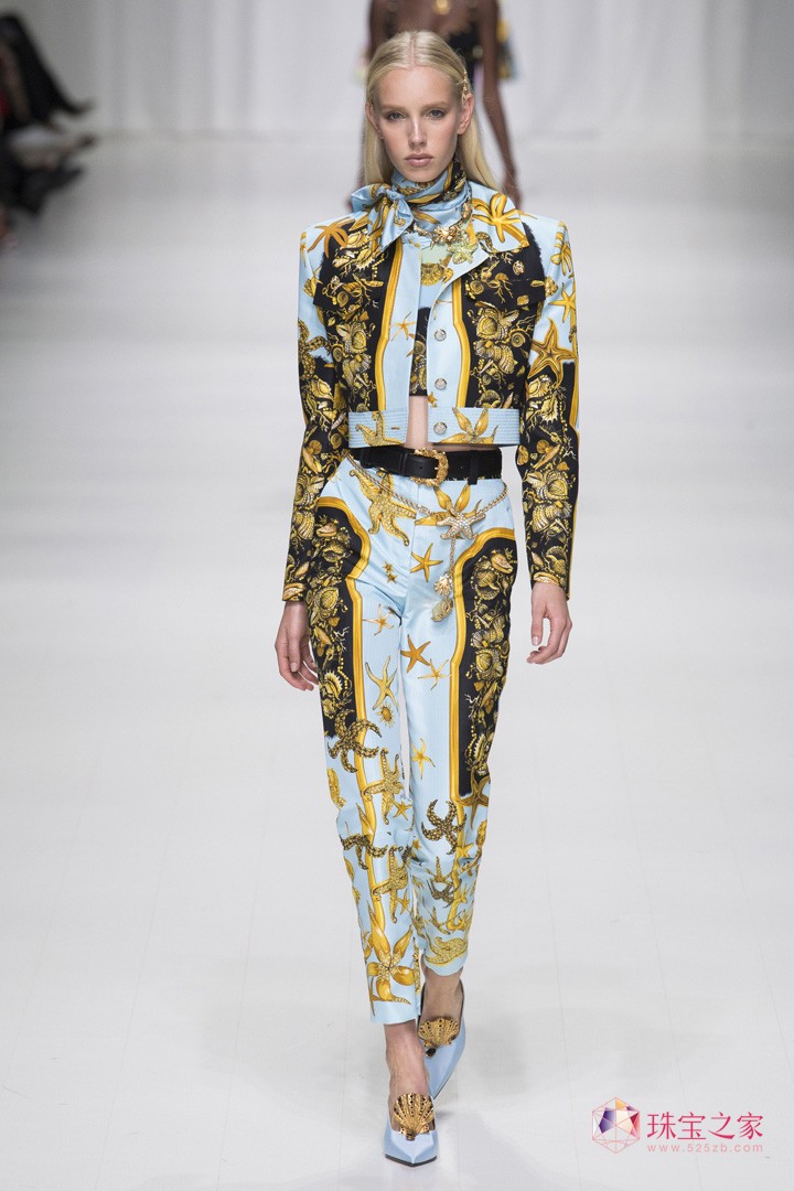 VERSACE ˼ O(sh)Ӌ(j)  r(sh)b Dv Ԫ Ħ ^