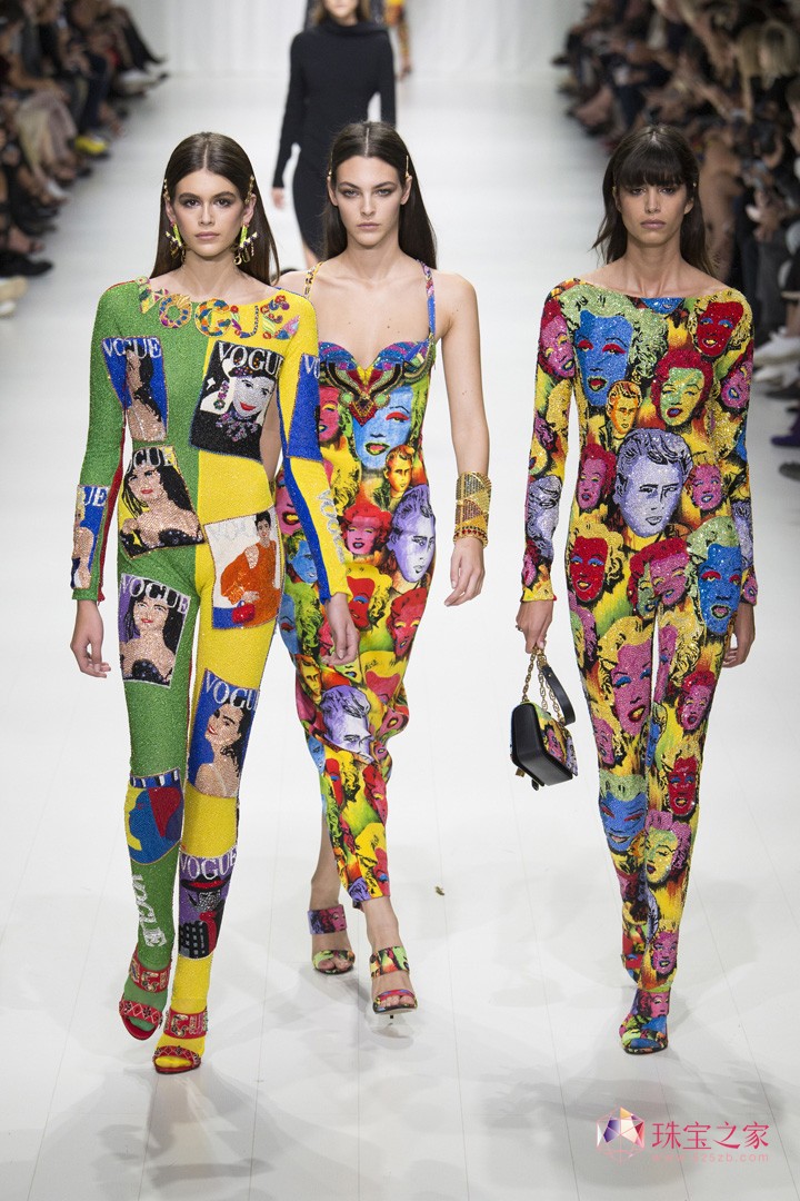 VERSACE ˼ O(sh)Ӌ(j)  r(sh)b Dv Ԫ Ħ ^